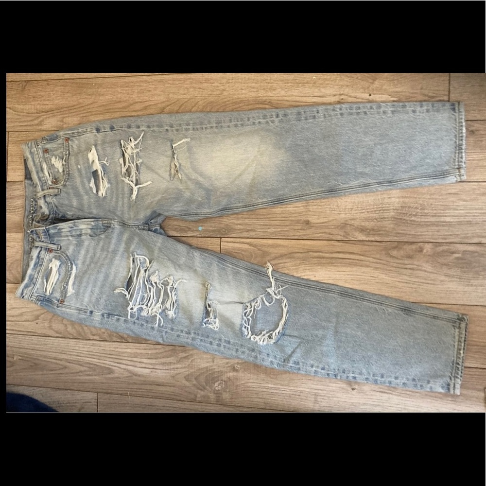 American Eagle Mom Jeans
